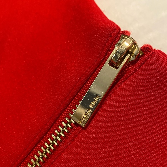 Gorgeous, flattering Calvin Klein size 2 dress - Picture 4 of 6